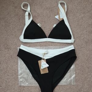 *NWT* Berlook Black & White Ribbed Two-Piece Bikini Set